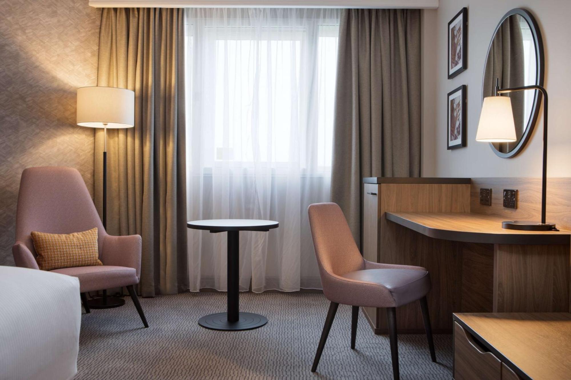Hotel Doubletree By Hilton Dartford Bridge Exteriér fotografie